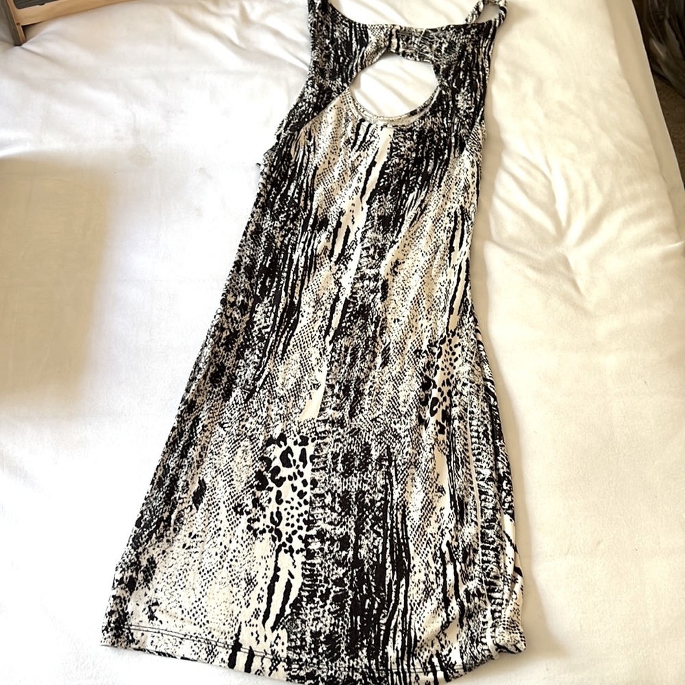 guess dress - Picture 2 of 4